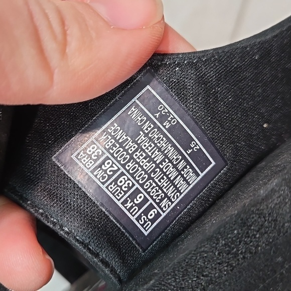 Skechers Womens Yoga Foam Thong Rhinestone T strap Sandals Flats shoes sz 9 - Picture 9 of 9